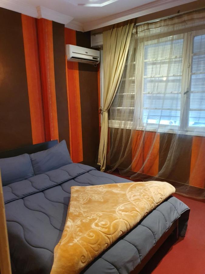 קניטרה Ambassy Hotel מראה חיצוני תמונה