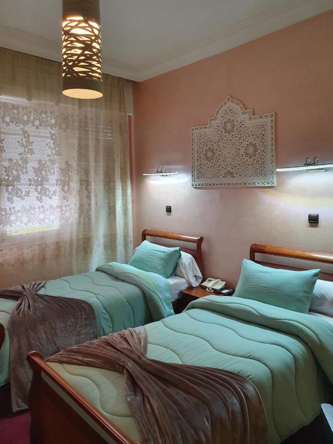 קניטרה Ambassy Hotel מראה חיצוני תמונה